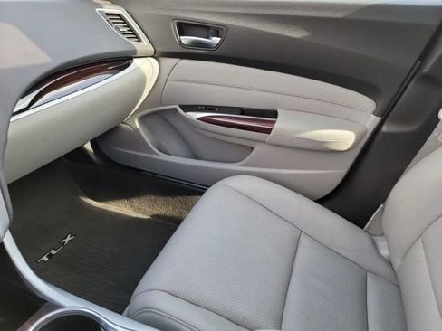 Used 2017 Acura TLX w/ Technology Package FWD image 23