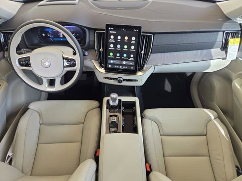 New 2026 Volvo XC90 B6 Ultra w/ Protection Package image 22