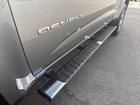 Used 2022 GMC Canyon Denali AWD/4WD image 4