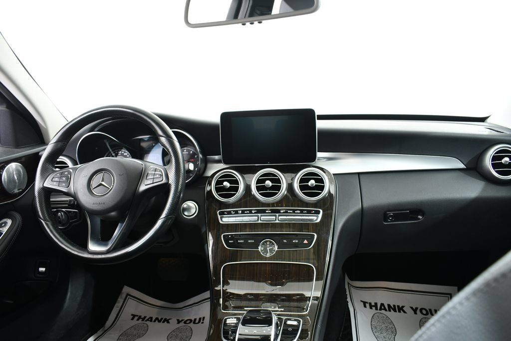 Used 2017 Mercedes-Benz C 300 4MATIC Sedan image 7