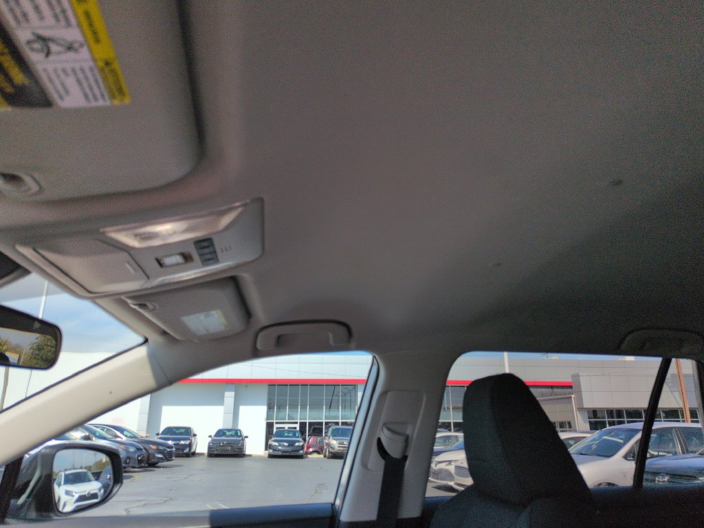 Used 2022 Toyota RAV4 LE FWD image 21