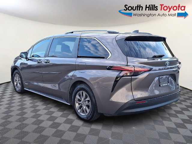 Used 2021 Toyota Sienna XLE w/ XLE Plus Package AWD/4WD image 4