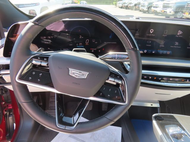 Used 2024 Cadillac Lyriq Sport w/ LPO, Floor Liner Package AWD/4WD image 17