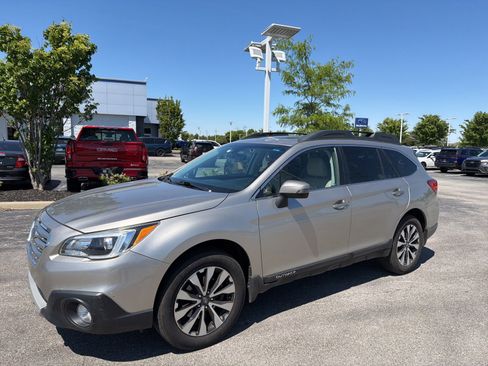 Used 2017 Subaru Outback 2.5i Limited AWD/4WD image 1