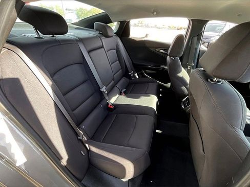 Used 2022 Chevrolet Malibu LT image 30