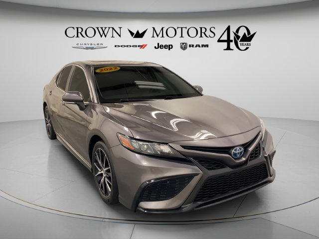 Used 2022 Toyota Camry SE FWD image 9