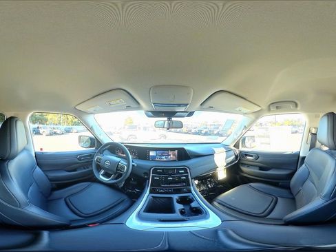 New 2025 Nissan Armada SV image 14