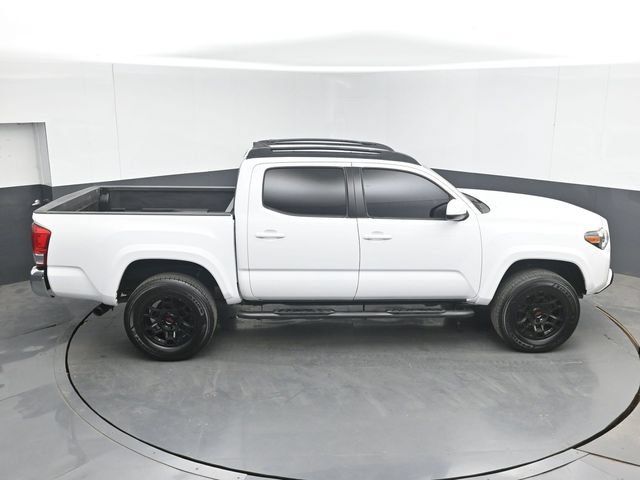 Used 2017 Toyota Tacoma SR5 w/ Tow Package AWD/4WD image 39
