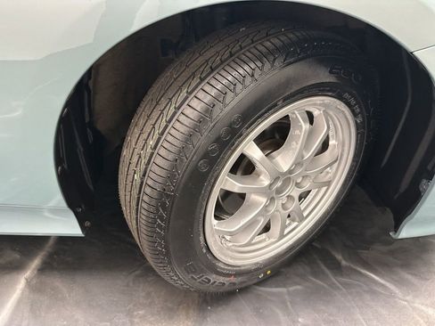 Used 2016 Toyota Prius Two image 32