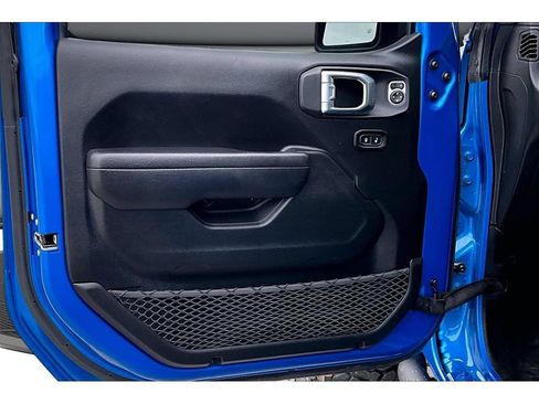 Used 2022 Jeep Wrangler Unlimited Sport AWD/4WD image 32