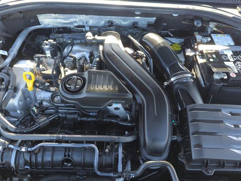 Used 2024 Volkswagen Jetta SE image 20