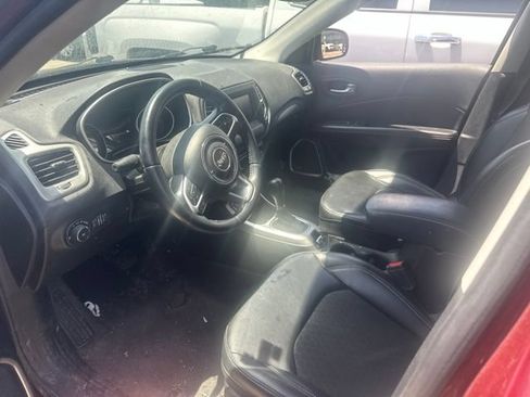 Used 2020 Jeep Compass Latitude w/ Popular Equipment Group FWD image 5