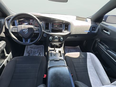 Used 2014 Dodge Charger SE RWD image 31