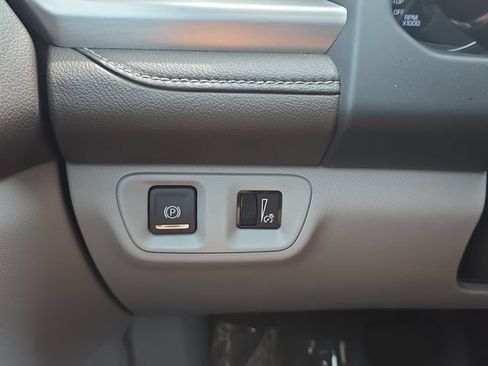 Used 2023 GMC Acadia SLT w/ Trailering Package AWD/4WD image 30