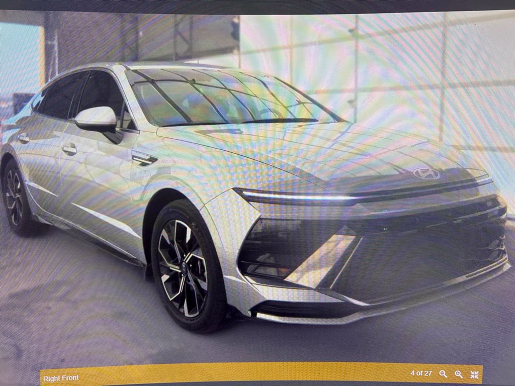 Used 2025 Hyundai Sonata SEL FWD image 2