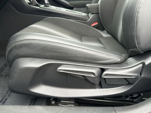 Used 2023 Honda Civic Sport image 11