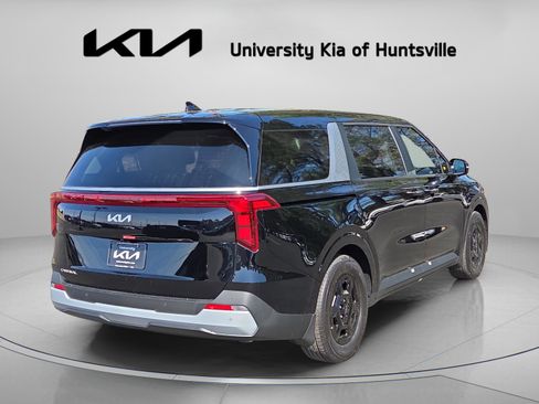 New 2026 Kia Carnival FWD image 8