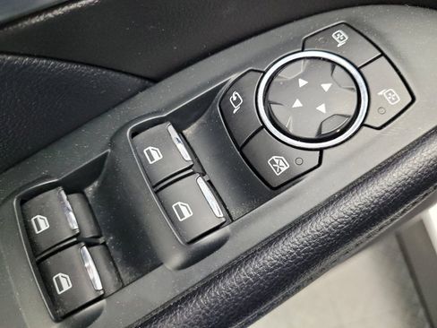 Used 2018 Ford Explorer Limited w/ Ford Safe & Smart Package FWD image 27