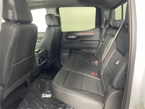 New 2026 GMC Sierra 1500 Denali w/ Denali Reserve Package image 15