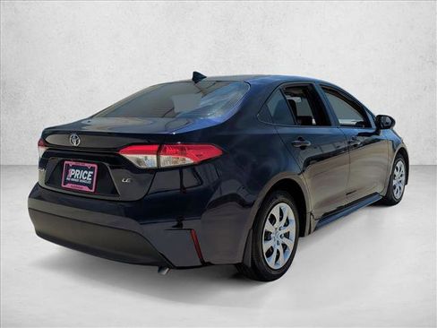 Used 2025 Toyota Corolla LE FWD image 5
