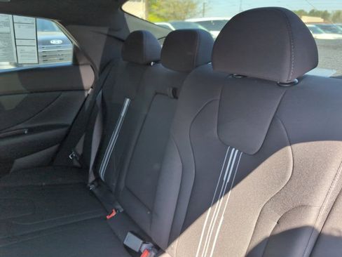 New 2026 Hyundai Elantra SEL Sport Premium image 17