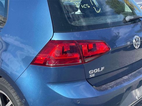 Used 2016 Volkswagen Golf SE w/ Lighting Package image 9
