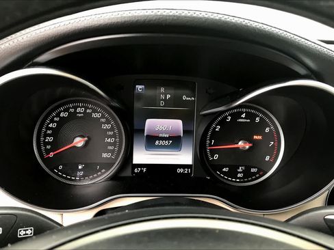 Used 2017 Mercedes-Benz GLC 300 image 26