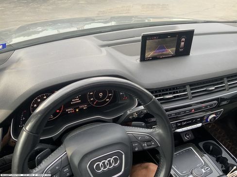 Used 2018 Audi Q7 3.0T Premium Plus w/ Premium Plus Package AWD/4WD image 10