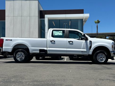 New 2026 Ford F350 XL w/ XL Chrome Package AWD/4WD image 2
