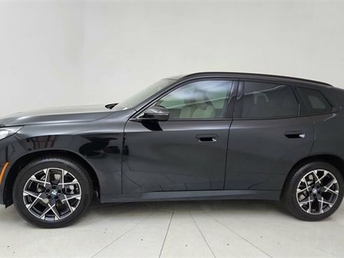 Used 2025 BMW X3 xDrive30i w/ M Sport Package image 3