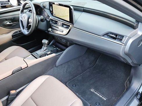 Used 2024 Lexus ES 350 w/ Premium Package FWD image 22