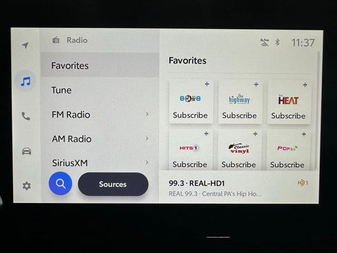 Used 2025 Toyota RAV4 XLE image 27