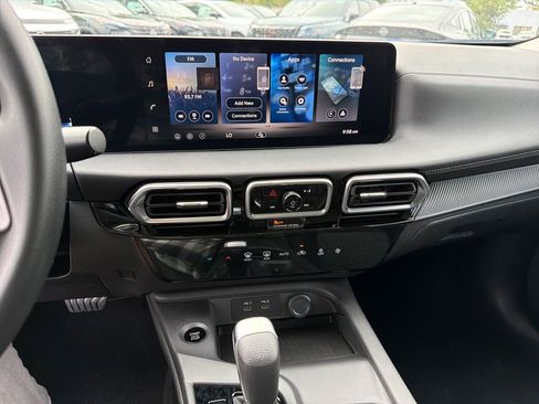 New 2026 Nissan Sentra SV w/ Floor Mat Package FWD image 22
