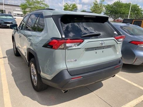 Used 2022 Toyota RAV4 XLE w/ Convenience Package AWD/4WD image 5