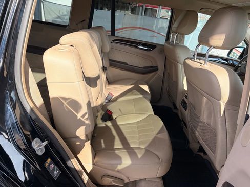 Used 2016 Mercedes-Benz GL 450 4MATIC image 28