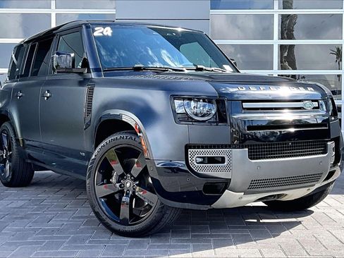 Used 2024 Land Rover Defender 110 Carpathian Edition image 3