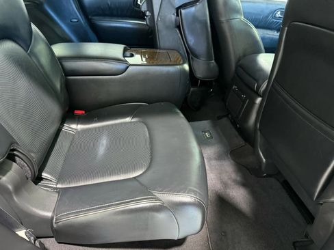 Used 2017 INFINITI QX80 w/ Driver Assistance Package image 30