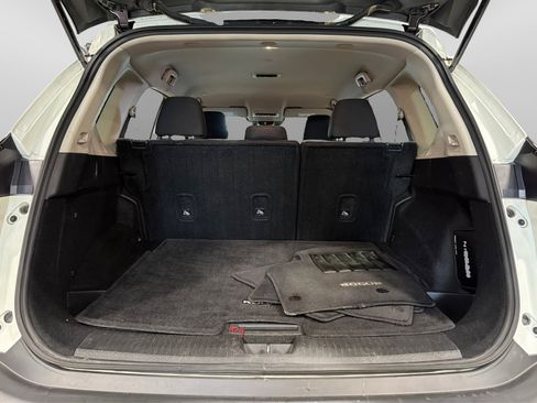 Used 2022 Nissan Rogue S AWD/4WD image 41