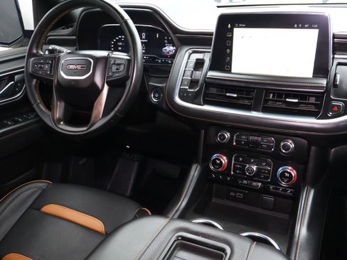 Used 2023 GMC Yukon AT4 w/ Technology Package image 12
