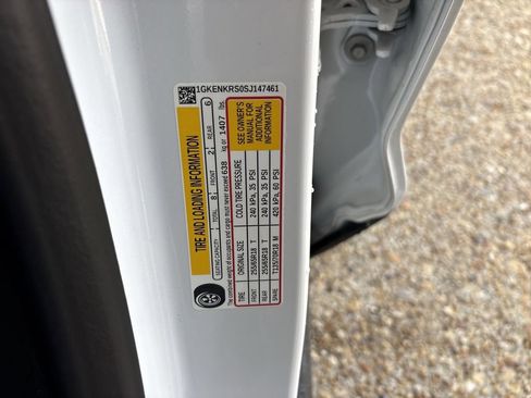Certified 2025 GMC Acadia Elevation FWD image 34