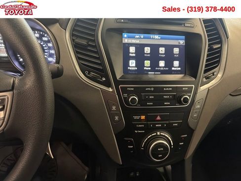 Used 2017 Hyundai Santa Fe Sport image 17