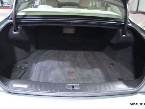 Used 2007 Cadillac DTS Luxury I w/ Trunk Convenience Package image 33