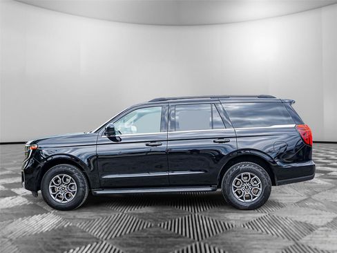 Certified 2025 Ford Expedition Active RWD image 6