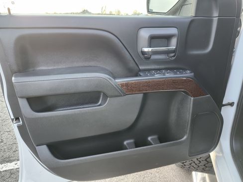 Used 2016 GMC Sierra 1500 SLE image 25