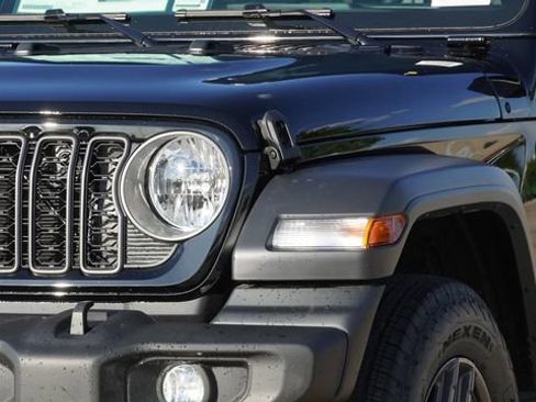 New 2026 Jeep Wrangler Unlimited Sport AWD/4WD image 4