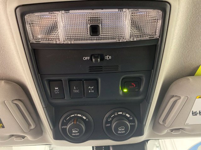 Certified 2022 Toyota 4Runner TRD Off-Road AWD/4WD image 24