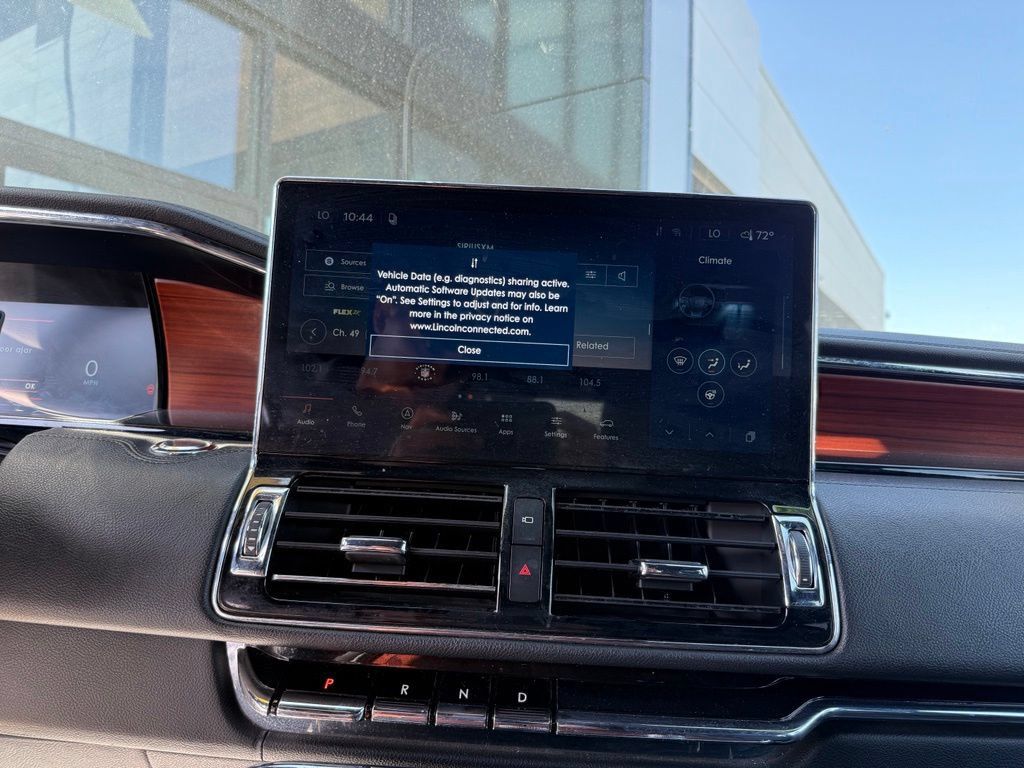 Used 2022 Lincoln Navigator L 4WD image 27