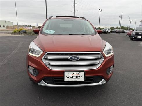 Used 2019 Ford Escape SEL AWD/4WD image 3