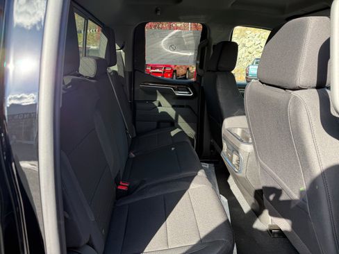 New 2026 GMC Sierra 1500 Elevation image 19