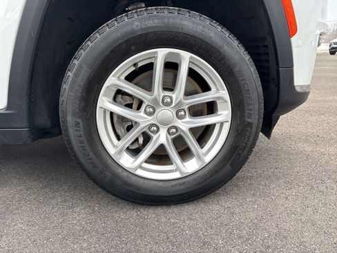 Used 2022 Jeep Grand Cherokee L Laredo w/ Luxury Tech Group I image 26